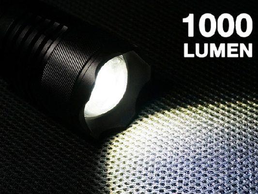 Zoom Head High Security Torchlight 1000 Lumen Dengan Baterai 9 * AA
