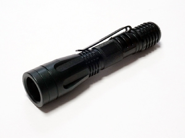 Gantungan Kunci Tahan Air Aero Grade, Mini Keychain Torch Warna Hitam